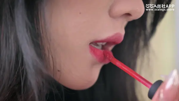 短片 NO.096 素素 SK丝袜美腿 - SSA丝社